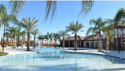 Fabulous Home With Pool At Solterra Resort St5501