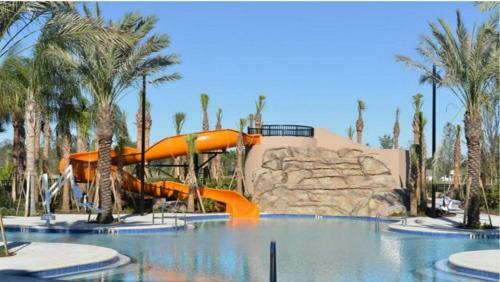 Fabulous Home With Pool At Solterra Resort St5501