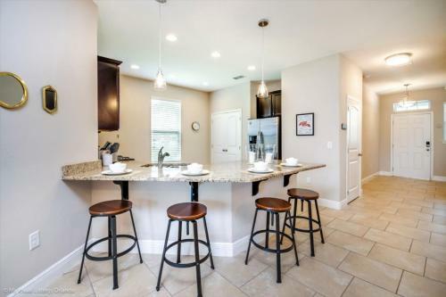 Sun Sational 5 Bedroom Solterra Luxury Villa Villa