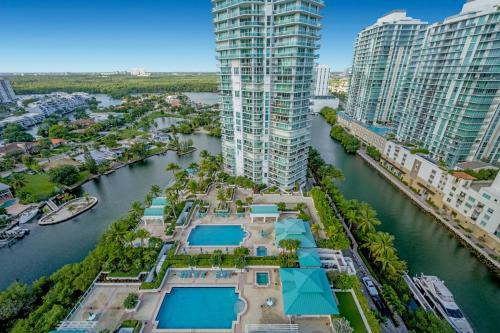 Luxury 4 Beds Apartment In Sunny Isles Island