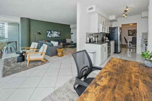 Luxury 4 Beds Apartment In Sunny Isles Island