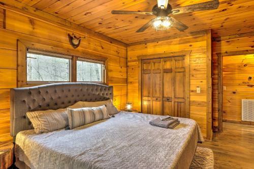 Chic Cherry Goose Lodge With Hot Tub And Deck!