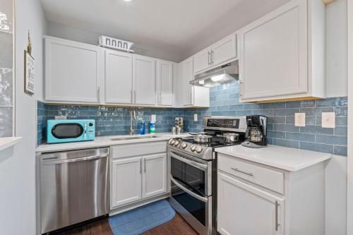 New Beautiful 3 Bedroom 3 Bath.