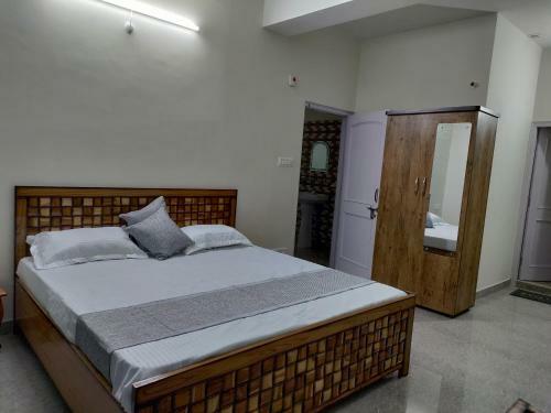 Rising Hills Home Stay