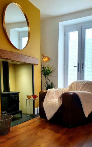 Lligwy House - Charming 3-bed House In Holyhead