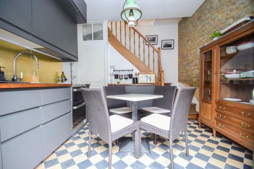 Top Maison 4 Pers Avec Terrasse � 200m de La Plage de St-enogat