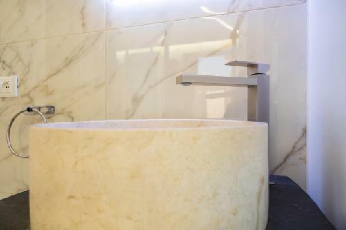 Bed & Breakfast La Riserva Dannunziana Luxury Suites