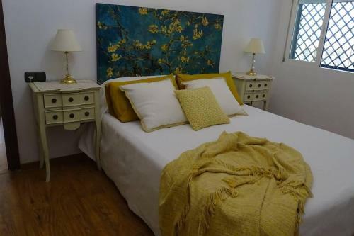Captivating 1-bed Apartment In Pinos Genil