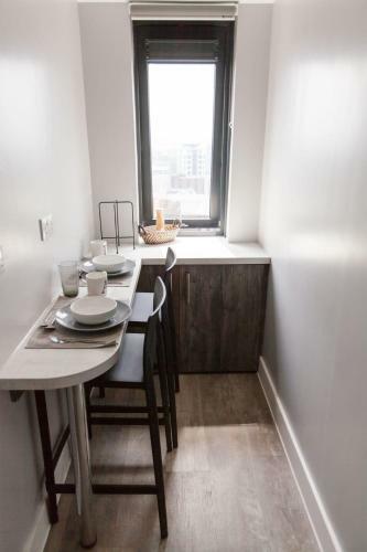 Stylish Student Studio Apartments - Collegiate Crown Place Portsmouth
