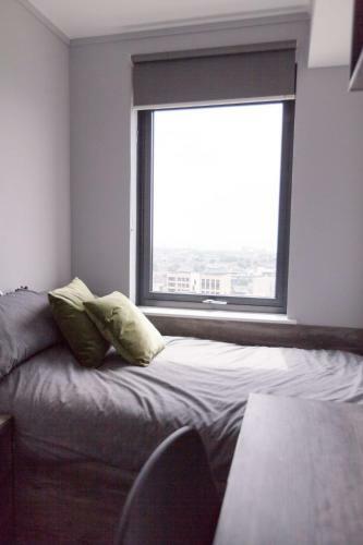 Stylish Student Studio Apartments - Collegiate Crown Place Portsmouth