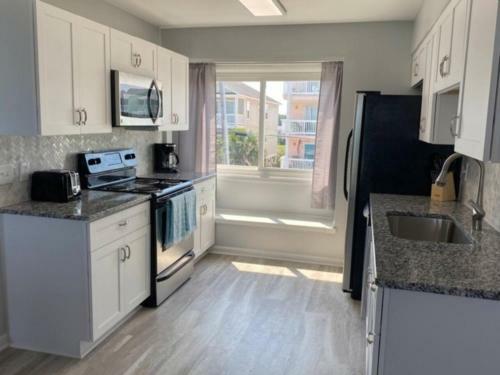 Apartamento The Sea Willow - Beautiful Ocean Views! 2nd Floor - Oceanfront! Condo
