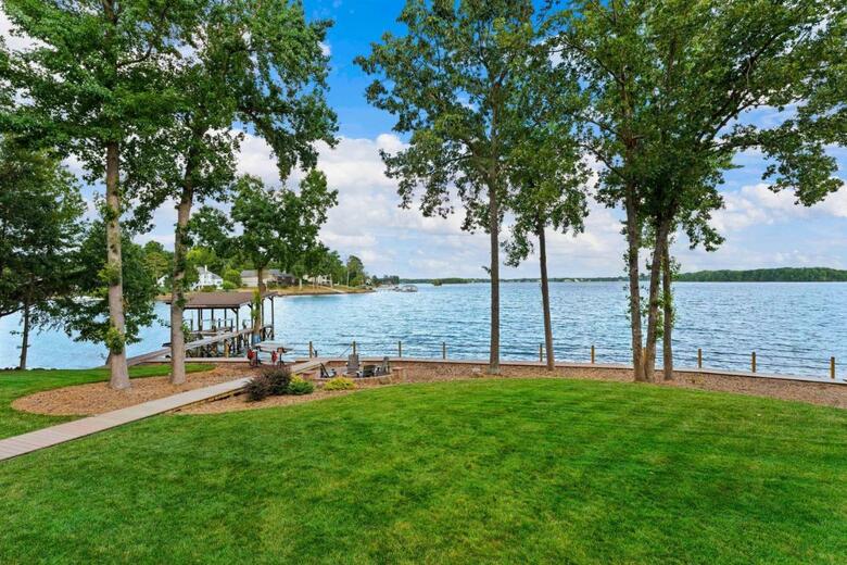 Lake Norman Getaway By Stay Lake Norman