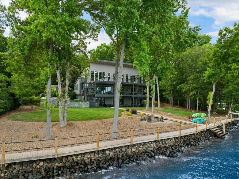 Lake Norman Getaway By Stay Lake Norman