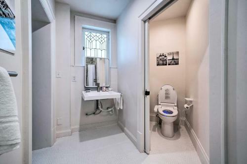 Lavish Columbus Villa With Gym, Spa And Speakeasy