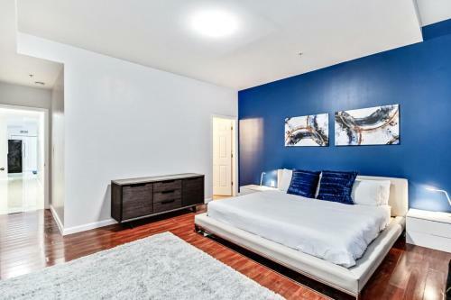 Apartamento Lovely 2bd Apt Steps From The Convention Center