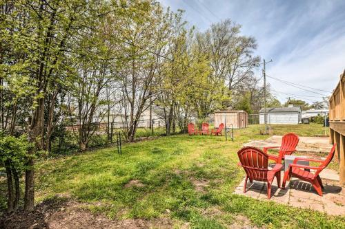 Ideally Located Penne Place With Deck And Grill