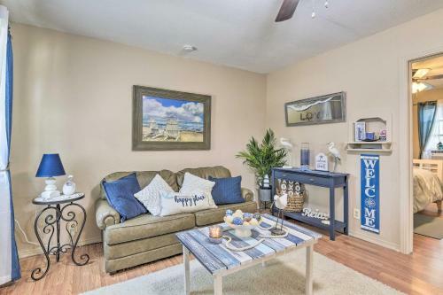 Coastal Aransas Pass Cottage About 9 Mi To Beach!