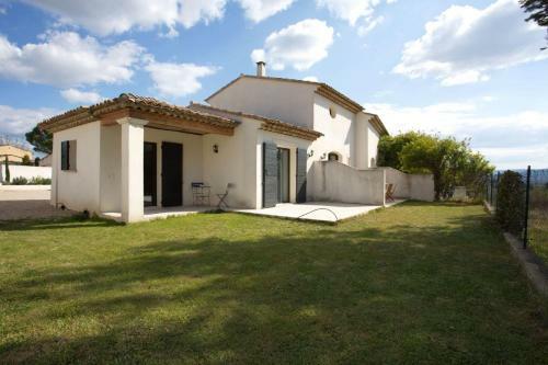 Nice House With Garden And Terrace In Pertuis