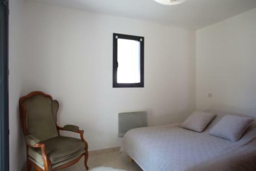 Nice House With Garden And Terrace In Pertuis
