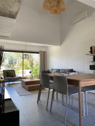 Villa � 5mn Des Plages Avec Piscine/jardin Priv�e