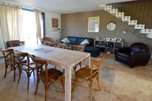 Beautiful House With Garden- Pool- Terrace-wifi