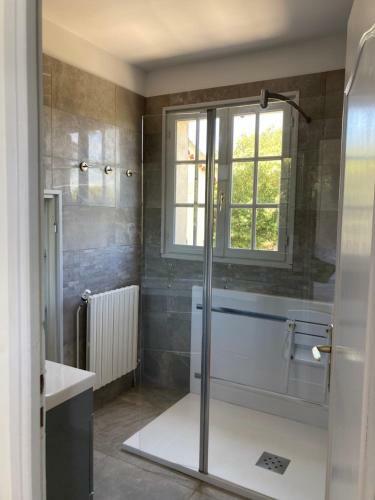 Belle Villa Proven�ale Avec Piscine Class�e 4 �toiles