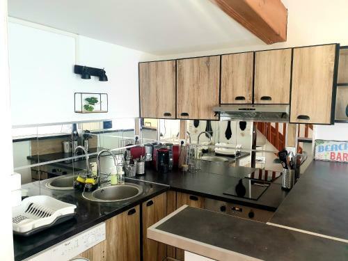 Apartamento Petit Bijou Perch� Au C?ur De S�te