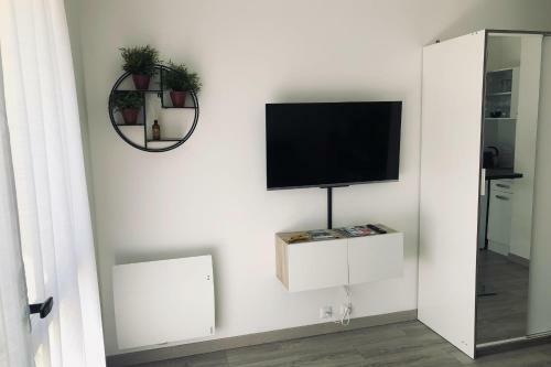 Apartamento Nice 19m In The Centre And Near The Beach
