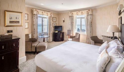 Somerville Hotel