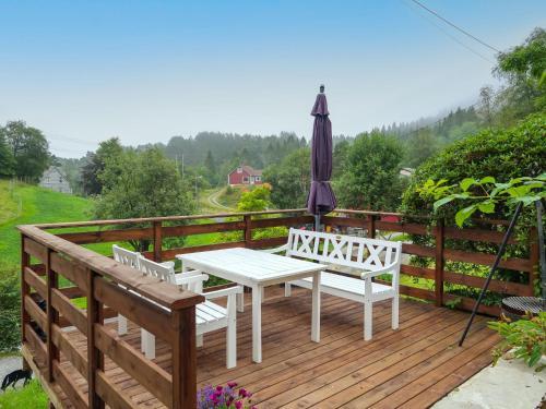 Holiday Home Gamlahuset - Fjh667