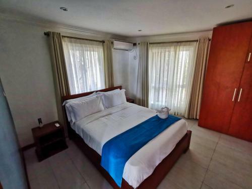 Hotel Searenity Beach Villa