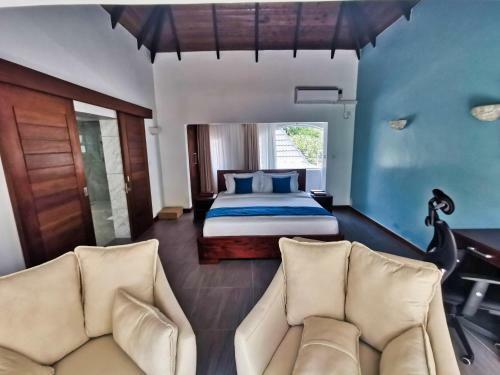 Hotel Searenity Beach Villa