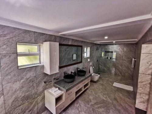 Hotel Searenity Beach Villa
