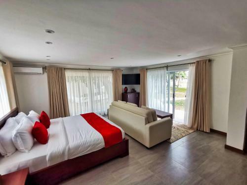 Hotel Searenity Beach Villa