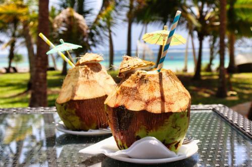 Hotel Searenity Beach Villa