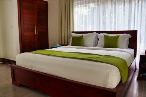 Hotel Searenity Beach Villa