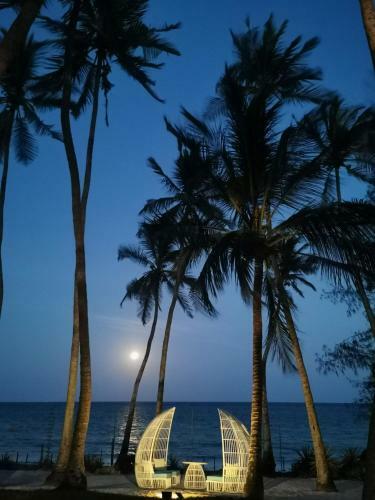 Hotel Searenity Beach Villa