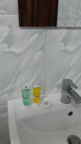 Hotel Dot Com Entebbe