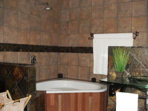 Hotel 24 Onvrey 3 Star Guest House