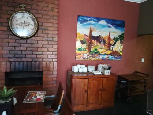 Hotel 24 Onvrey 3 Star Guest House