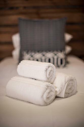 Hostal Touching Senses Garden Cottages