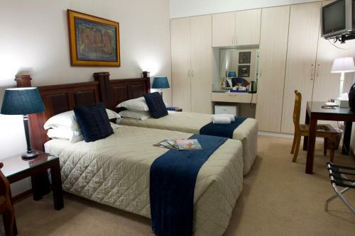 Hostal De Witt'e Guest House