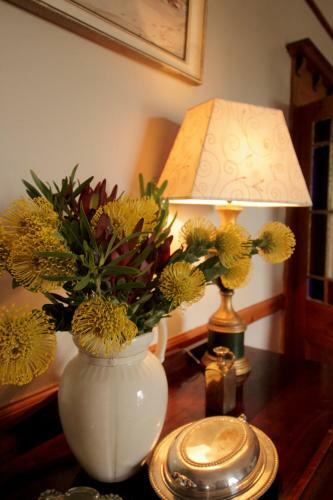 Leeuwenbosch Shearers Lodge - Amakhala Game Reserve