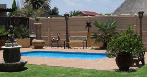 Hostal Casa Villa Guest House Carletonville - Suite 1