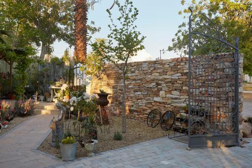 Hostal Yellow Aloe