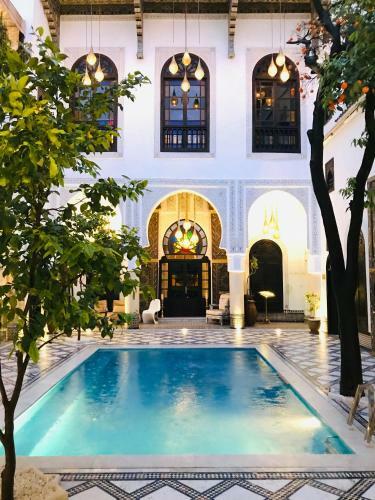 Riad Maison Bleue And Spa