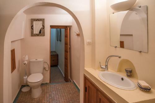 Riad Dar Essoaoude - Fes Nejjarine