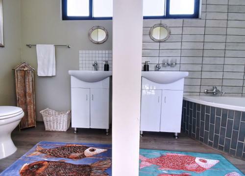 Golden View Luxury Self Catering