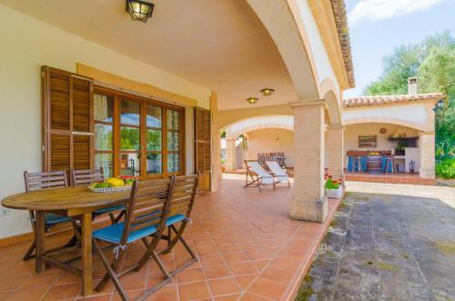 Villa Cirera