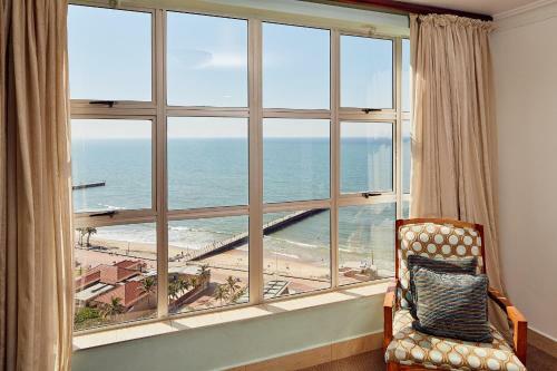 Hotel First Group The Palace All-suite